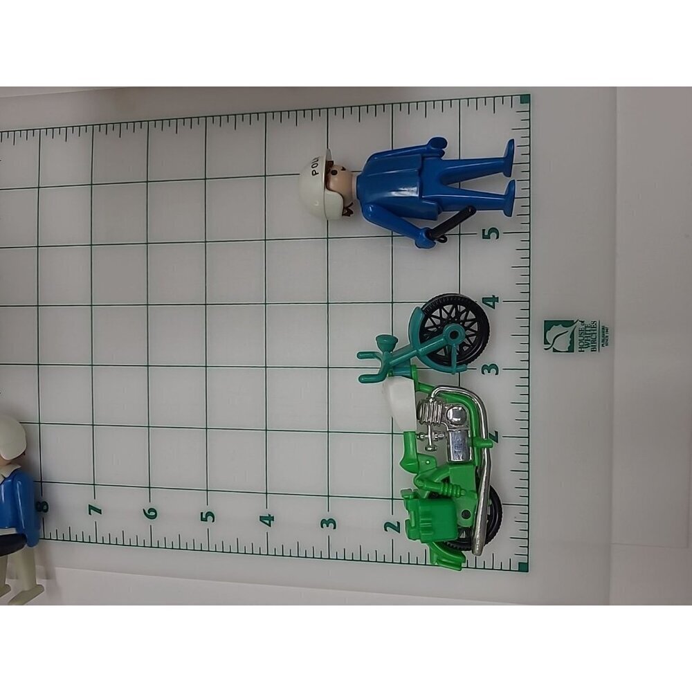Vintage Playmobil Police Figures and Motorbikes Playset 1974 - Picture 4 of 4
